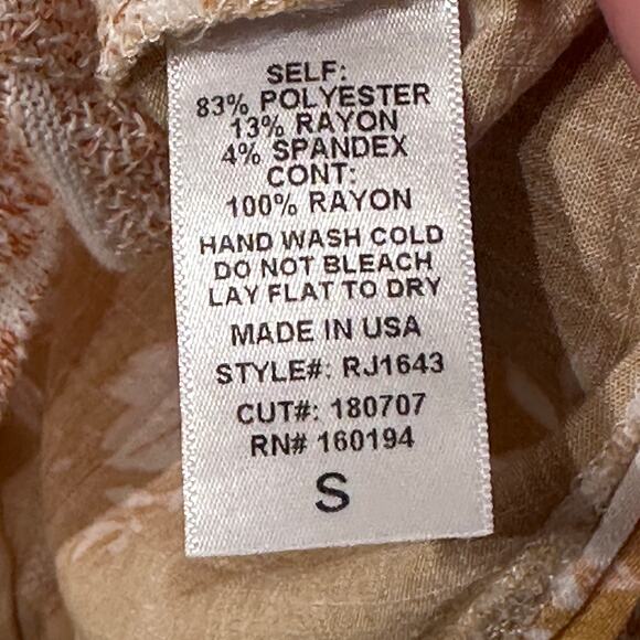 By Together Mixed Material Top Made in USA Small - Picture 7 of 7